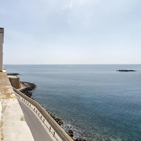 Frontemare Delle Sirene *